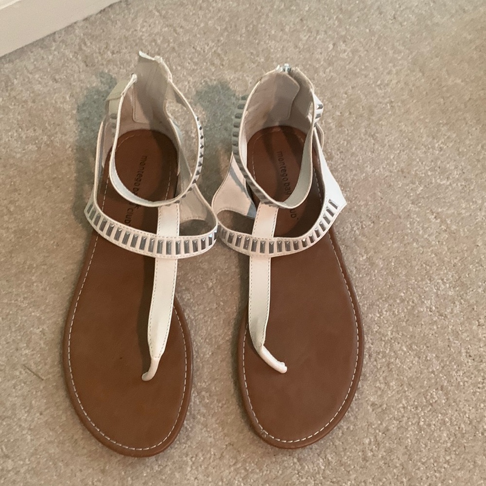 Summer sandals